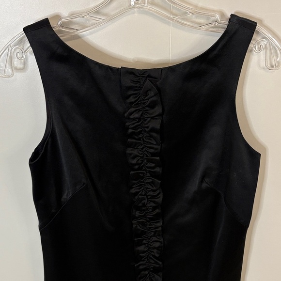 Lily Pulitzer Elegant Black Sleeveless Dress with Vertical Ruffle & Scoop Back - Picture 4 of 6